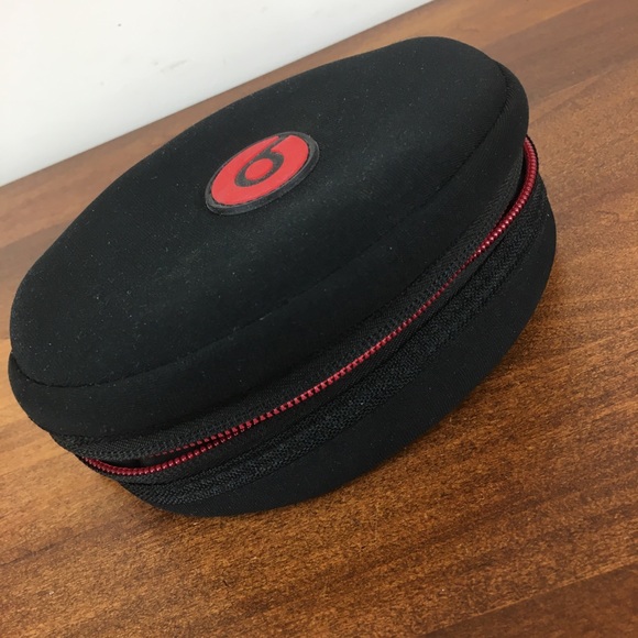BEATS Headphone Carrying Case Soft Zip Up Travel Pouch With Strap - Picture 2 of 4
